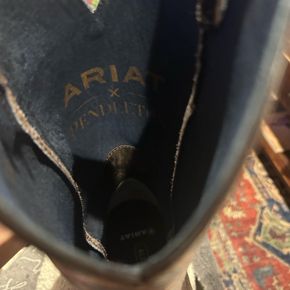 Ariat Pendleton Brown Leather Western Boots with Coral Navy & Cream Aztec Shaft - Picture 5 of 7